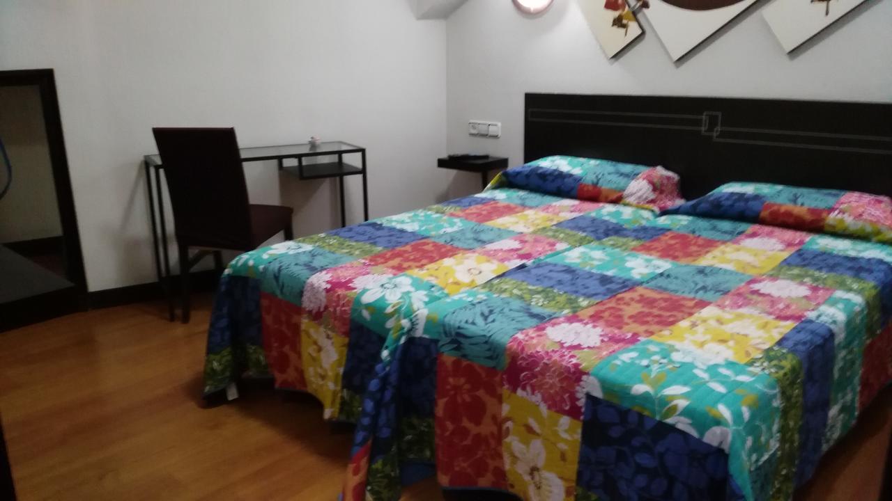 Santa Clara Ξενοδοχείο Οβιέδο Εξωτερικό φωτογραφία